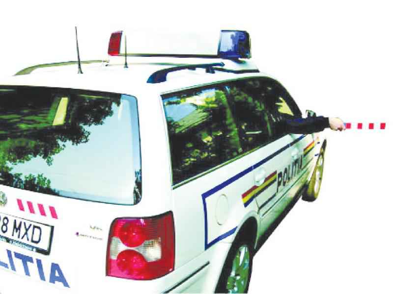 Imaginea întrebării: Semnalul polițistului din autovehiculul de poliție semnifică
