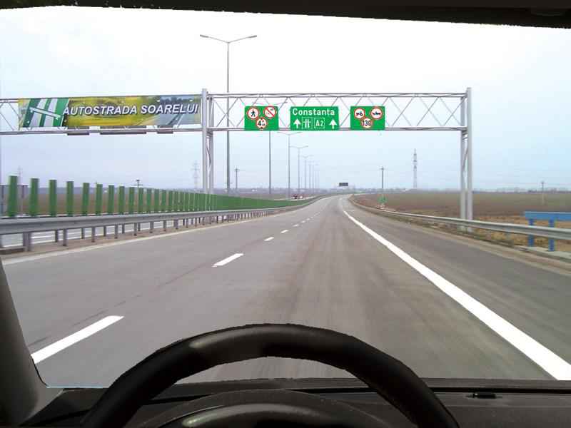 Imaginea întrebării: Este permisă întoarcerea pe autostradă?