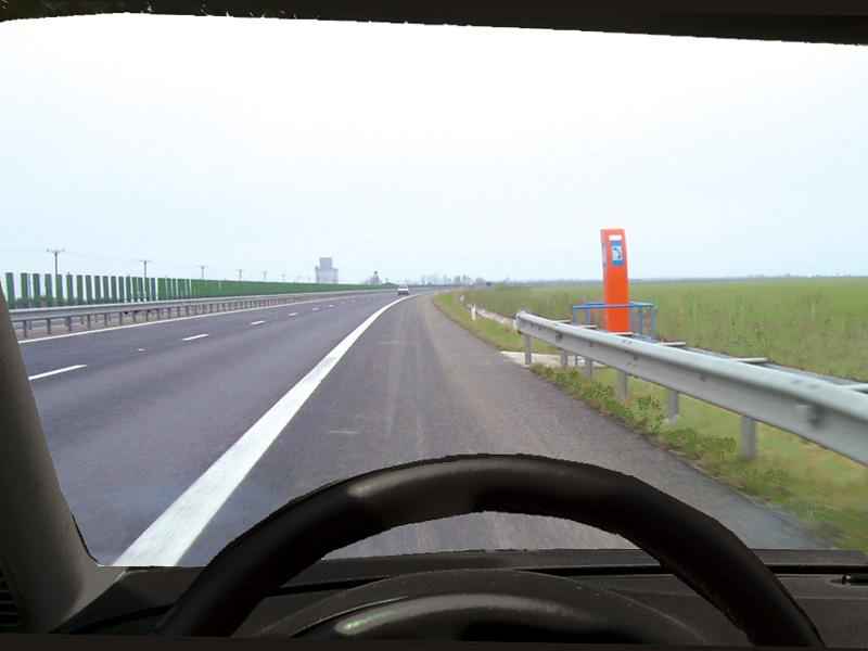 Imaginea întrebării: Sunteți corespunzător încadrat pentru a folosi prima ieșire de pe autostradă?