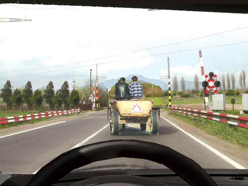 Imaginea întrebării: Puteți efectua depășirea în situația dată?