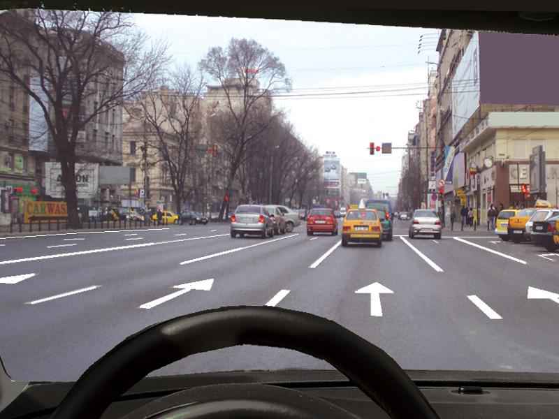 Imaginea întrebării: Cum trebuie să procedați corect la trecerea de pe o bandă pe alta?