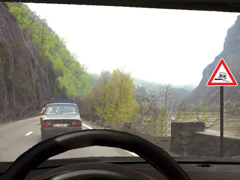 Imaginea întrebării: Indicatorul din imagine semnifică: